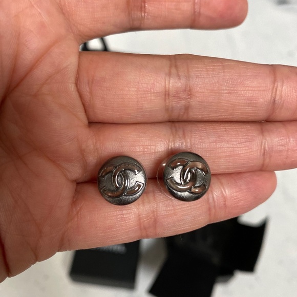 Chanel Earrings - Picture 2 of 5